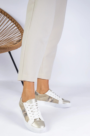 Zapatillas deportivas... 2