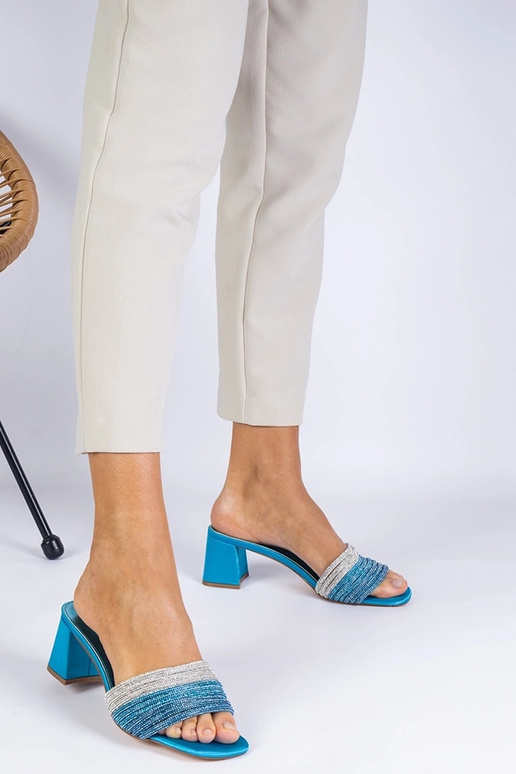 Sandalias elegantes azules con...