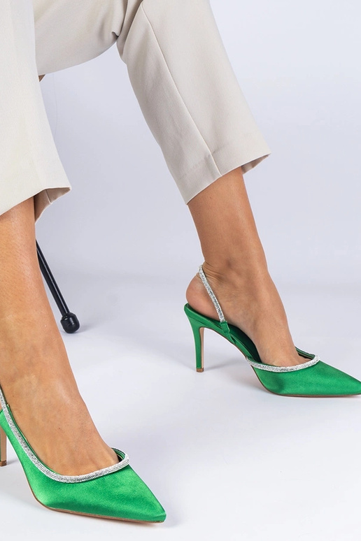 Zapatos de salón de satén verde con...