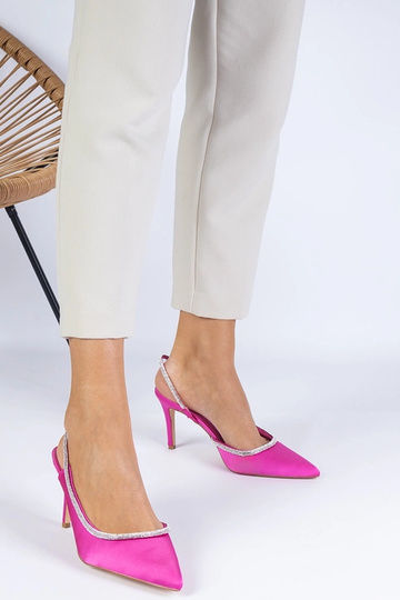 Zapatos de salón de satén rosa con diamantes de imitación y tacón abierto de Mrozzi 2