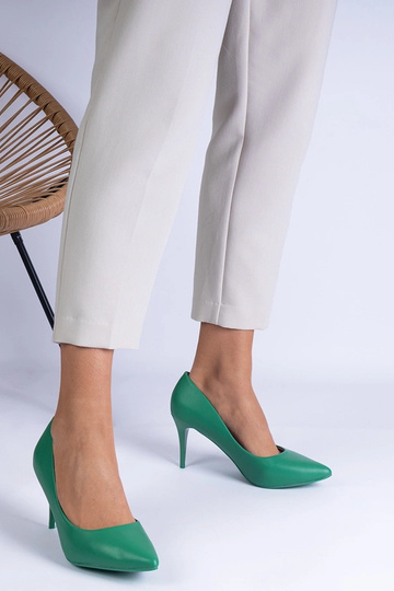 Zapatos de salón clásicos verdes de piel ecológica Mikolada 2