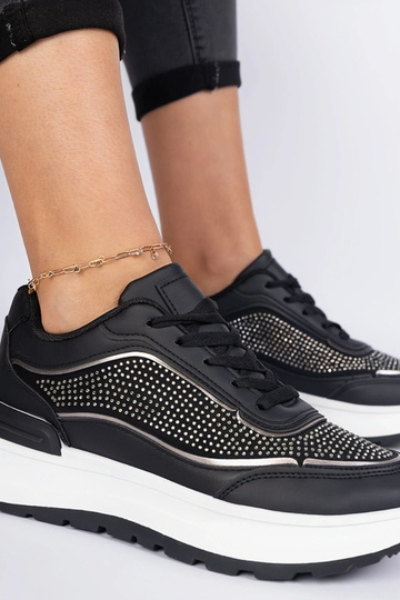 Zapatillas negras de mujer con circonitas Fucco