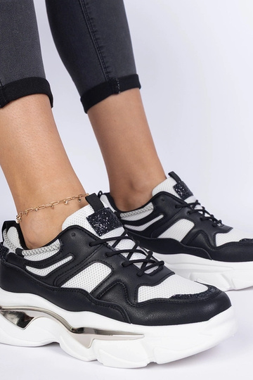 Zapatillas deportivas negras para mujer Prutto