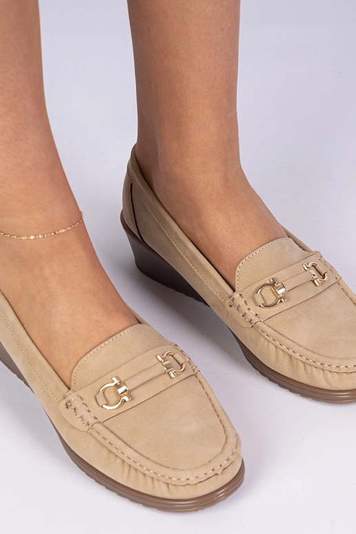 Mocasines marrones para mujer en cuña...