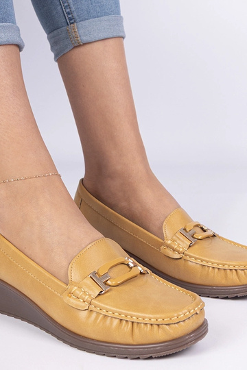 Mocasines amarillos para mujer en cuña de piel ecológica Kappi 2