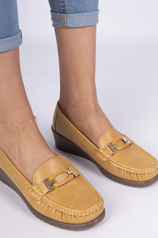 Mocasines amarillos para mujer en... Mocasines amarillos para mujer en...