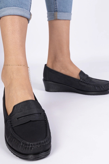 Mocasines negros de mujer...