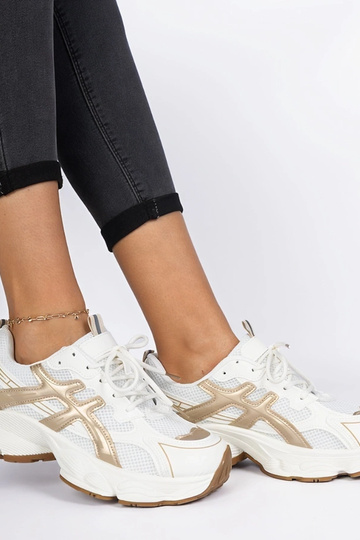 Zapatillas beige para mujer con suela gruesa Enos