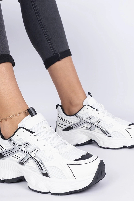 Zapatillas negras para mujer con...