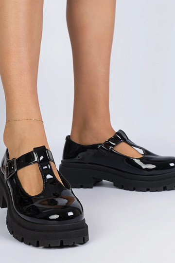 Zapatos negros de... 2