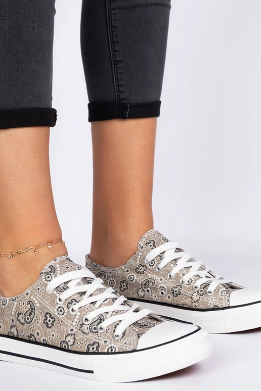 Zapatos de tela marrones estilo...