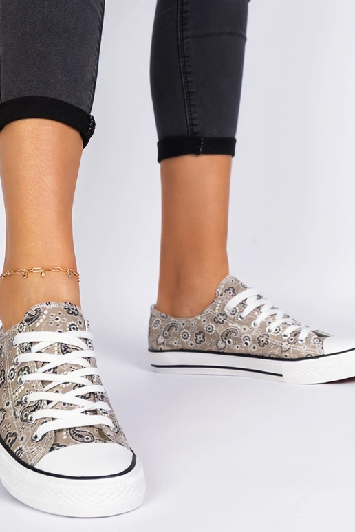 Zapatos de tela marrones estilo...