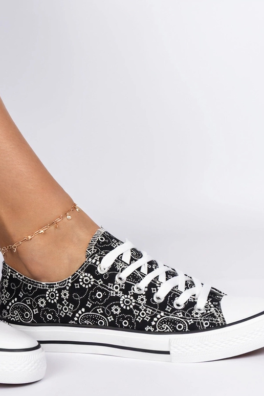 Zapatos de tela negros estilo azteca...