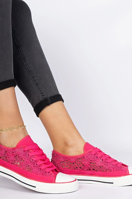 Zapatillas rosas para mujer caladas Saha