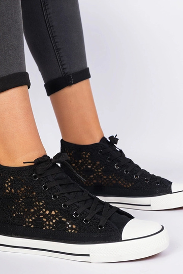 Zapatillas de mujer negras con diseño de calado Lesli