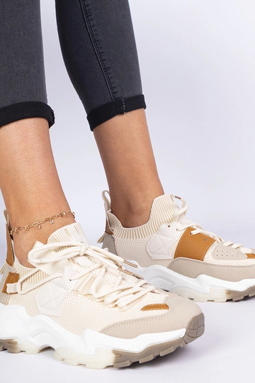Zapatillas de mujer beige con caña tipo calcetín Milada 2
