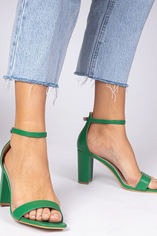 Sandalias verdes de tacón alto Kasedi