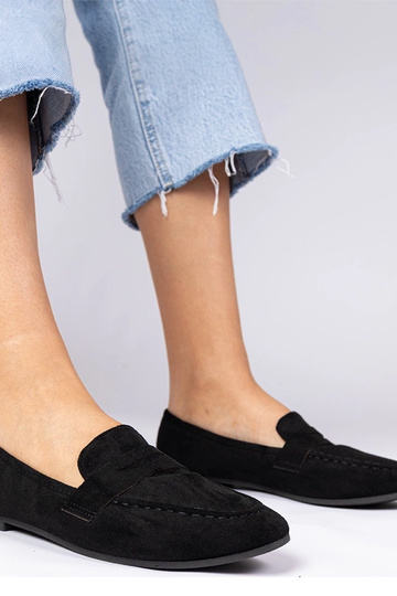 Mocasines elegantes negros...