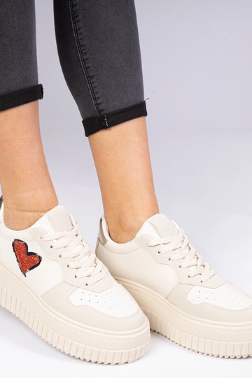 Zapatillas deportivas beige de mujer con corazón de purpurina Laira 2