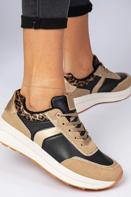 Zapatillas deportivas negras de mujer...