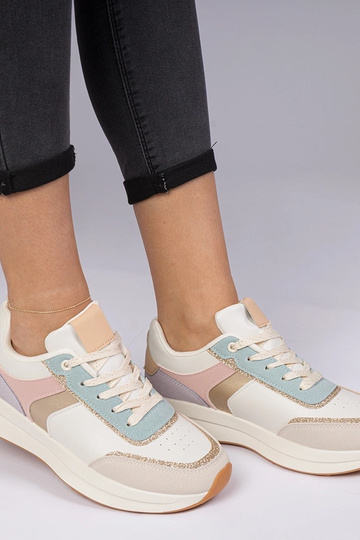 Zapatillas deportivas... 2