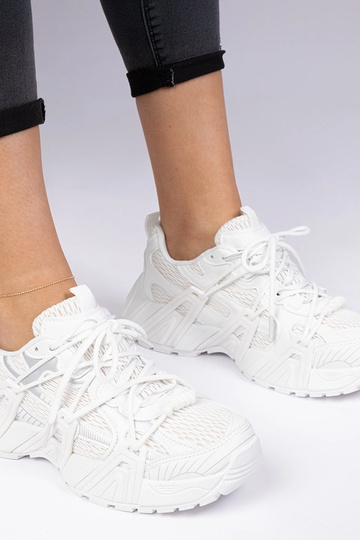 Zapatillas blancas estilosas de suela masiva Lukaro