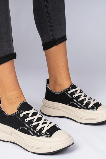 Zapatillas negras de material para mujer Katerin 2