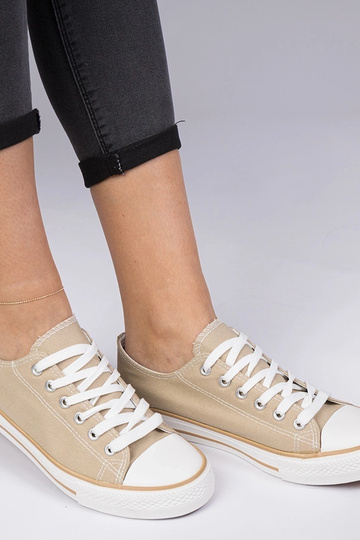 Zapatillas clásicas damas beige Menfis 2