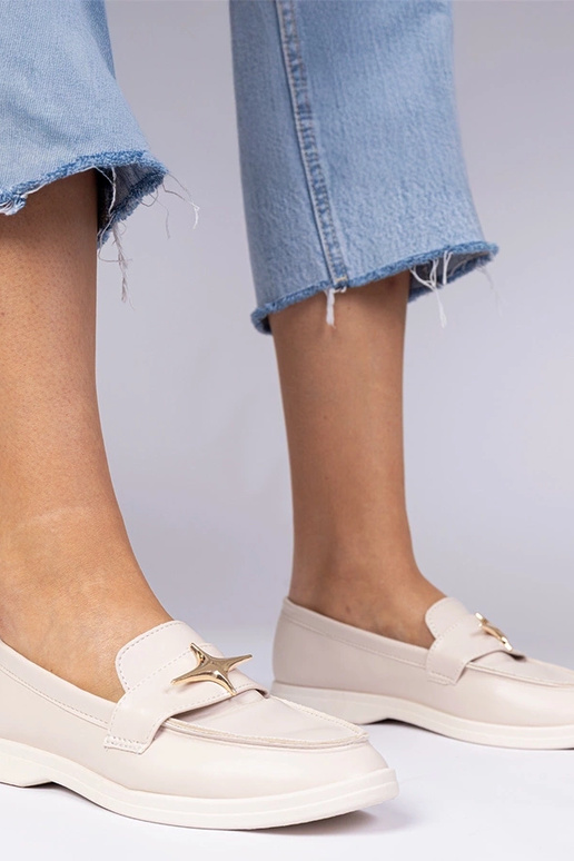 Mocasines para mujer beige con adorno...