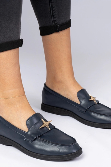Mocasines para mujer azul marino con adorno dorado Senna