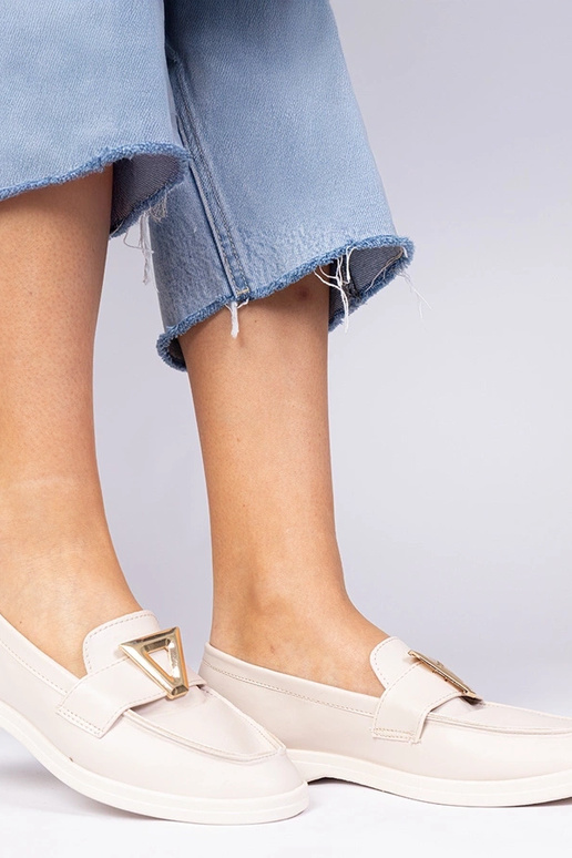 Mocasines para mujer beige con adorno... Mocasines para mujer beige con adorno...