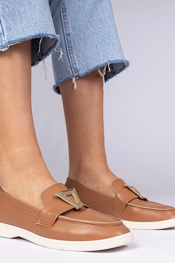 Mocasines para mujer marrones con adorno elegante Viletta