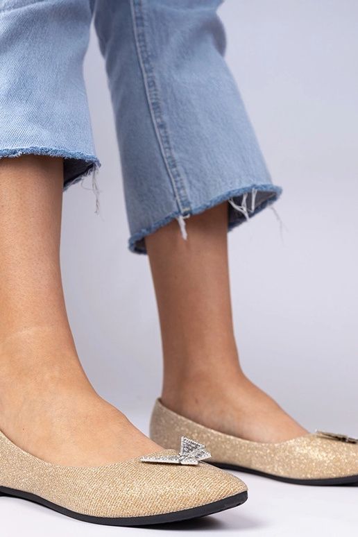 Bailarinas doradas para dama con... Bailarinas doradas para dama con...