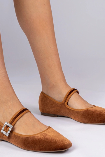 Bailarinas de terciopelo marrones con hebilla para mujer Kvitta