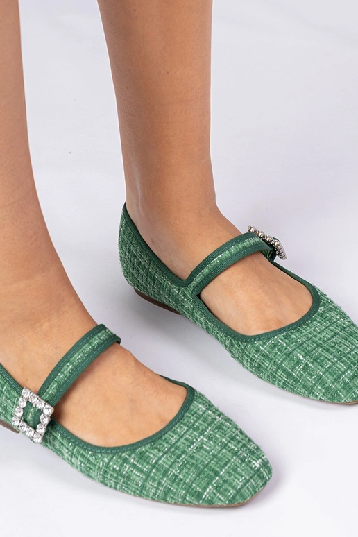 Bailarinas verdes con hebilla y... Bailarinas verdes con hebilla y...