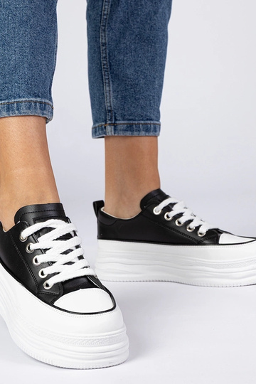 Zapatillas deportivas blanco y negro para mujer con plataforma alta Selina 2