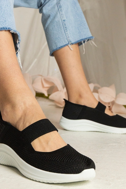 Zapatillas negras con suela...