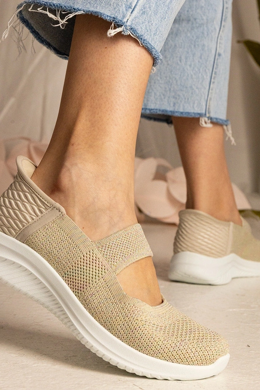 Zapatillas beige con suela...