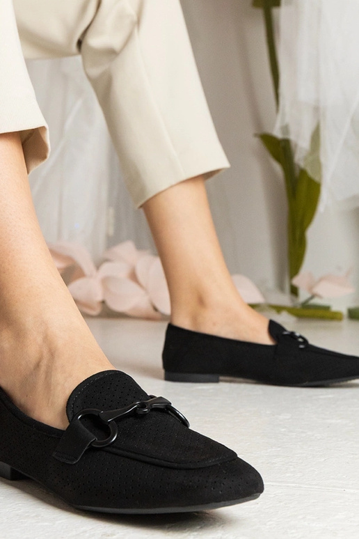 Mocasines perforados de mujer negros... Mocasines perforados de mujer negros...