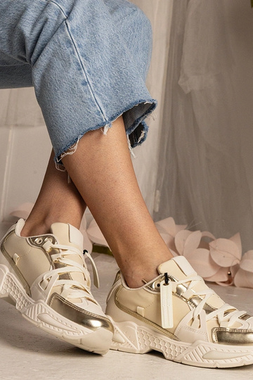 Zapatillas beige para mujer con suela gruesa Balika 2