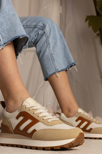 Zapatillas deportivas beige... 2