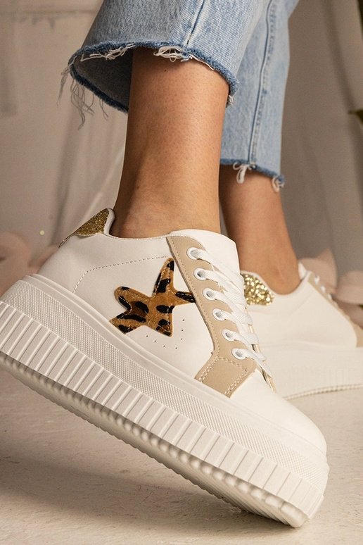 Zapatillas bicolor decoradas con...