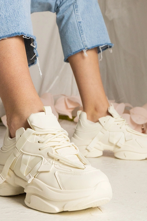 Zapatillas deportivas beige masivas...