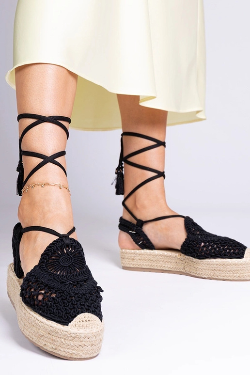 Sandalias tipo espadrillas negras...