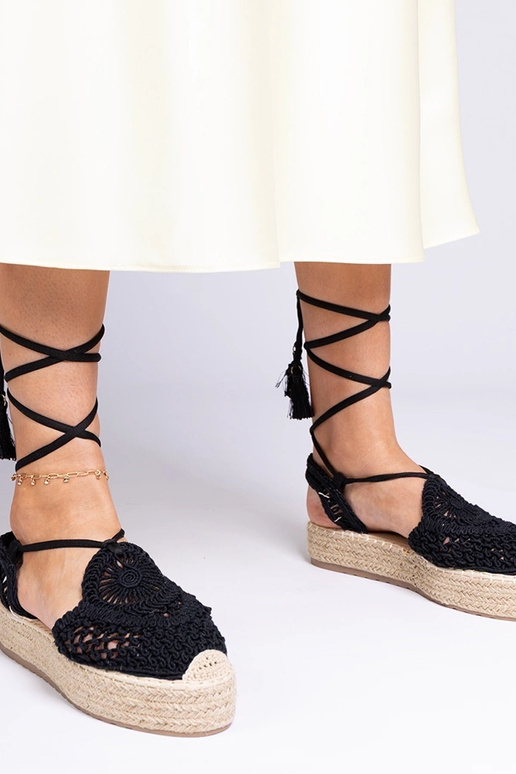 Sandalias tipo espadrillas negras...