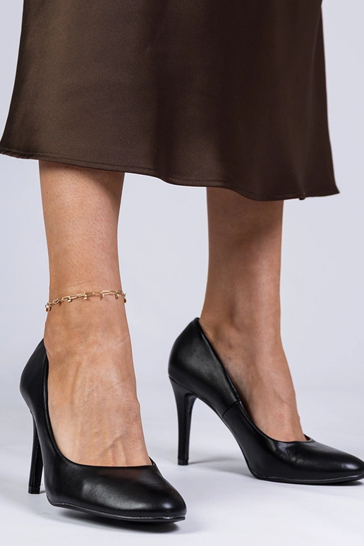 Zapatos de tacón clásicos negros para... Zapatos de tacón clásicos negros para...