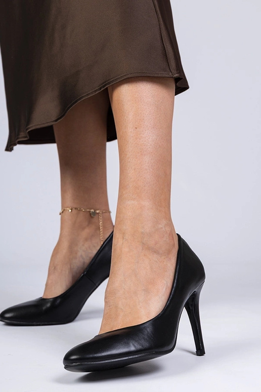 Zapatos de tacón clásicos negros para... Zapatos de tacón clásicos negros para...