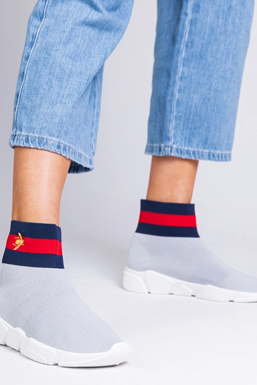 Zapatillas deportivas... 2