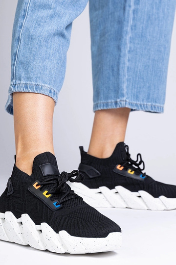 Zapatillas deportivas...