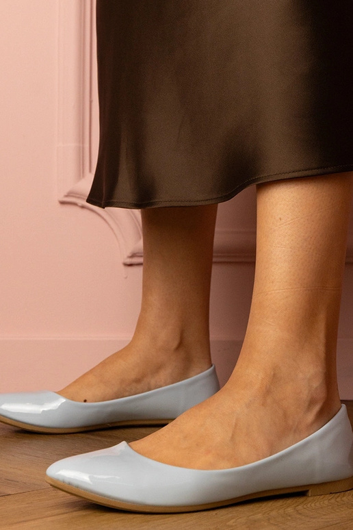 Bailarinas azules de charol para... Bailarinas azules de charol para...